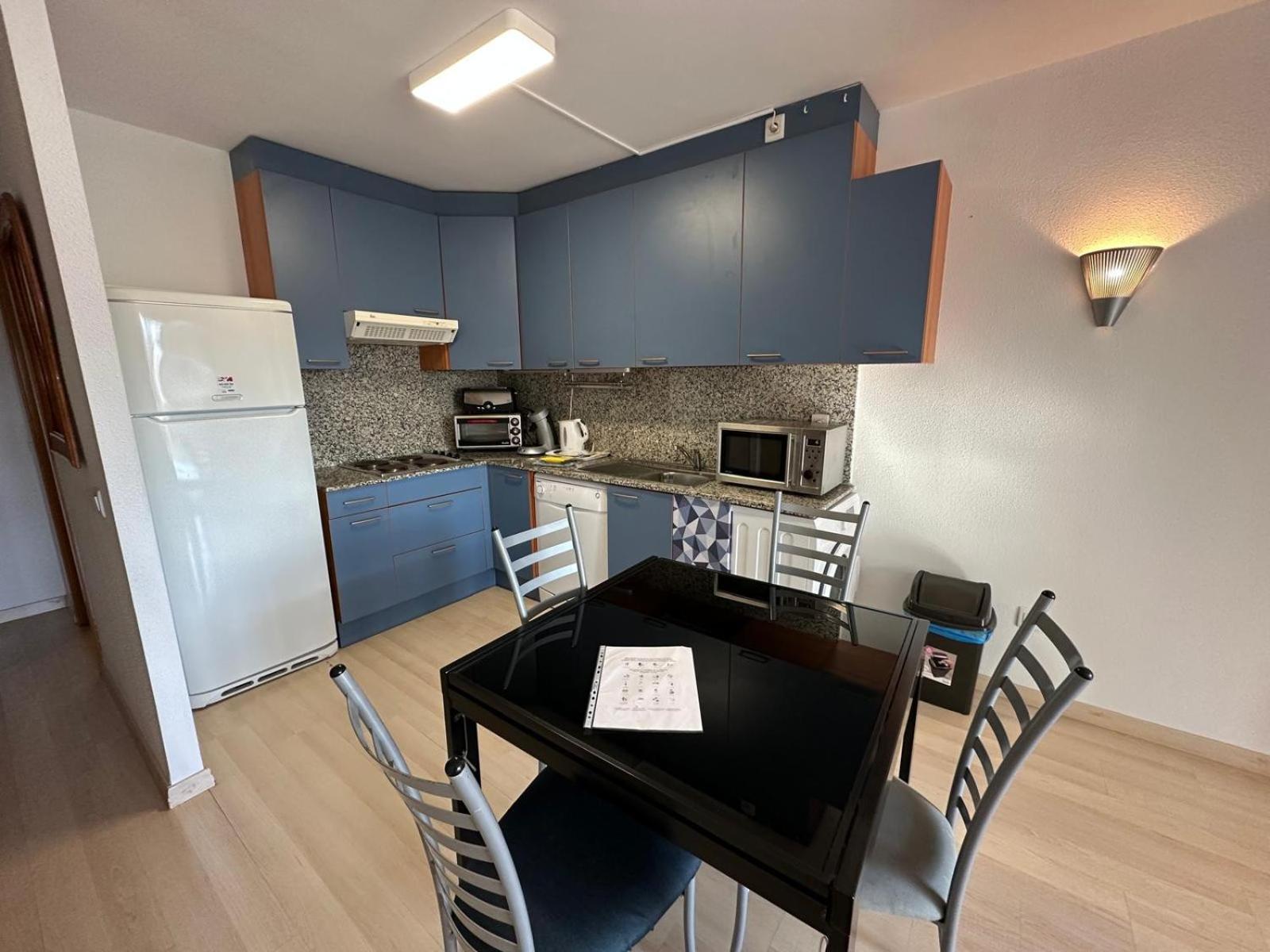 Апартаменты Bonito Piso En Roses Con Piscina Y Parking Av-66 Экстерьер фото